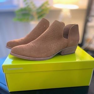 Gianni Bini Bootie Suede Perforated Block Heel Western